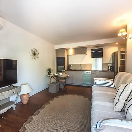 Raphael 4 Etoiles Neuf En Rez De Jardin Privatif Apartment Saint-Raphael (Var)