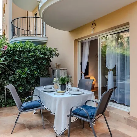 Apartman Raphael 4 Etoiles Neuf En Rez De Jardin Privatif Saint-Raphaël