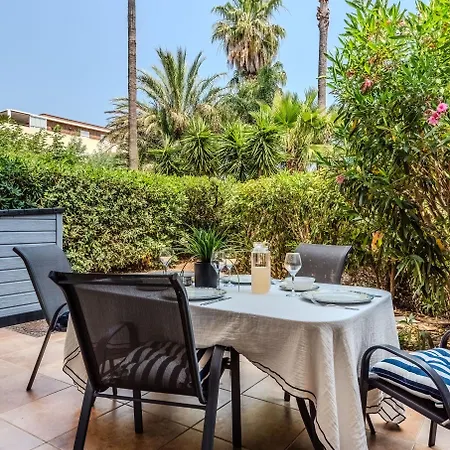 Raphael 4 Etoiles Neuf En Rez De Jardin Privatif