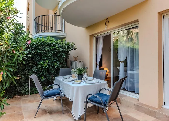 Apartman Raphael 4 Etoiles Neuf En Rez De Jardin Privatif Saint-Raphaël